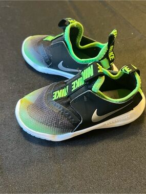 Nike Kids' Black and Neon Green Slip-On Sneakers
